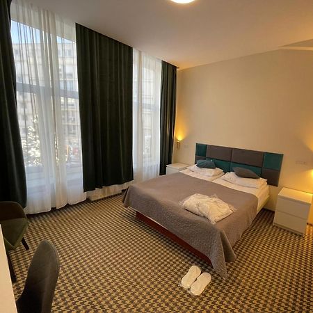 Hotel Astoria City Center Iasi Ngoại thất bức ảnh