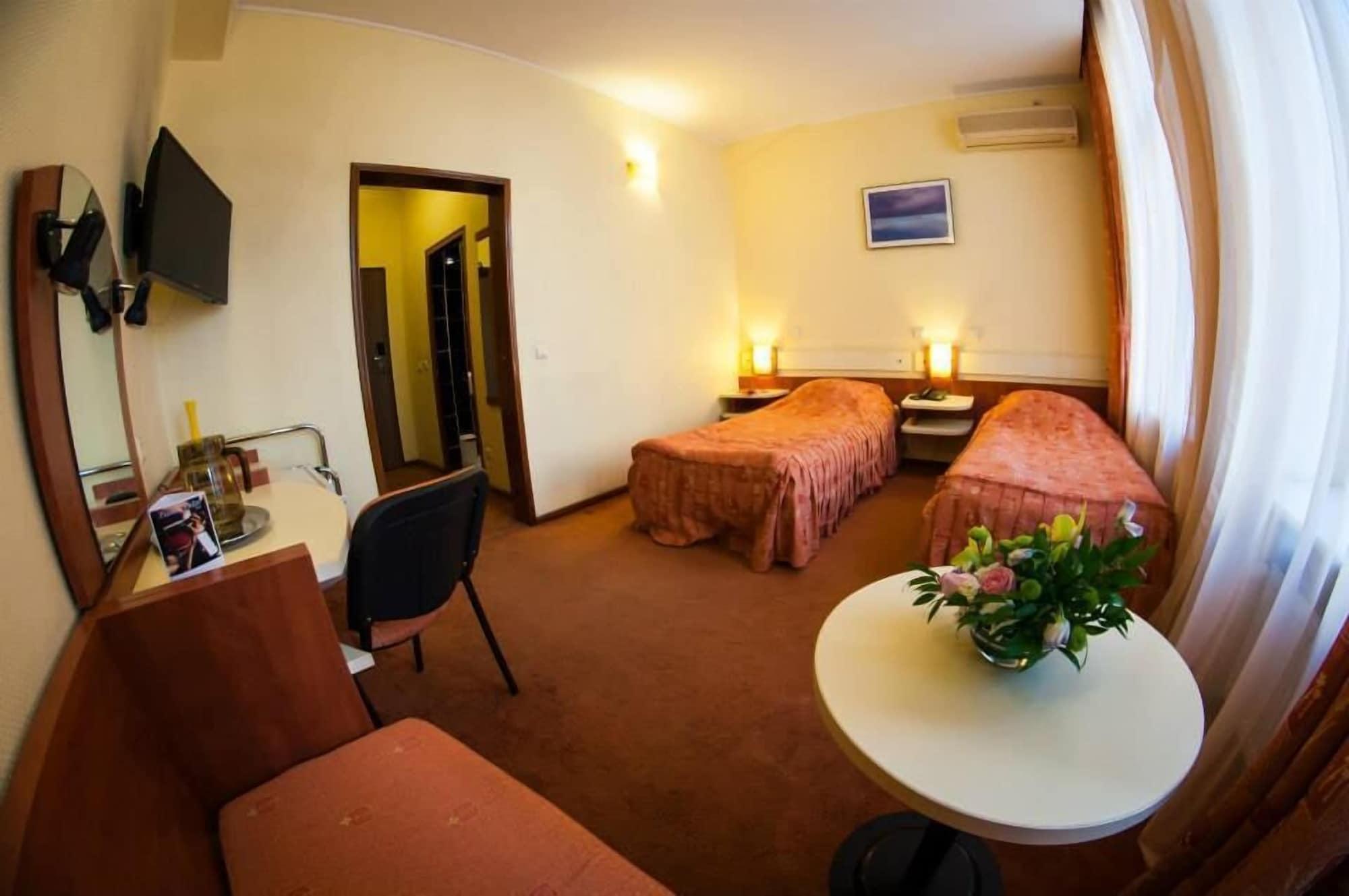 Hotel Astoria City Center Iasi Ngoại thất bức ảnh