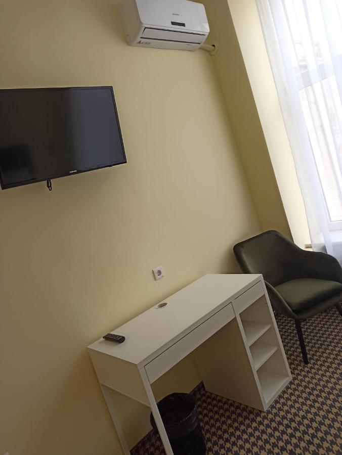 Hotel Astoria City Center Iasi Ngoại thất bức ảnh