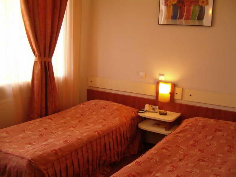 Hotel Astoria City Center Iasi Ngoại thất bức ảnh