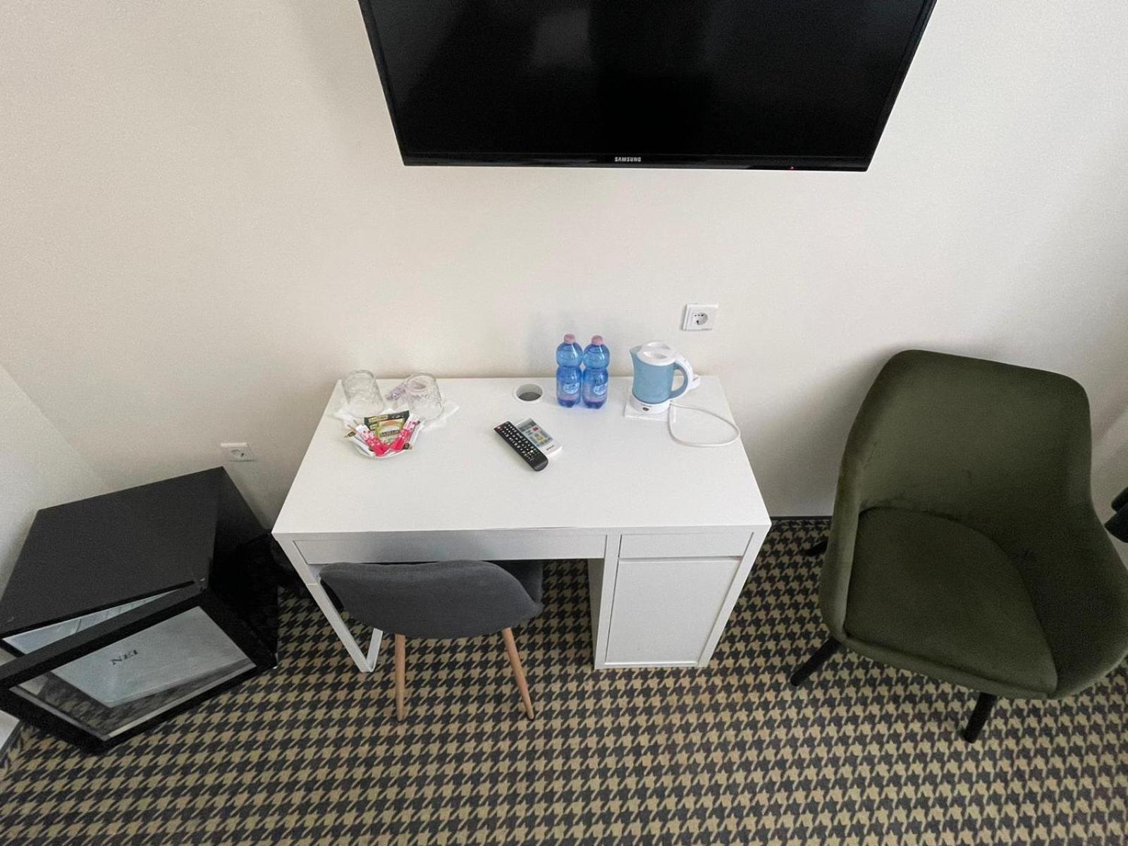 Hotel Astoria City Center Iasi Ngoại thất bức ảnh