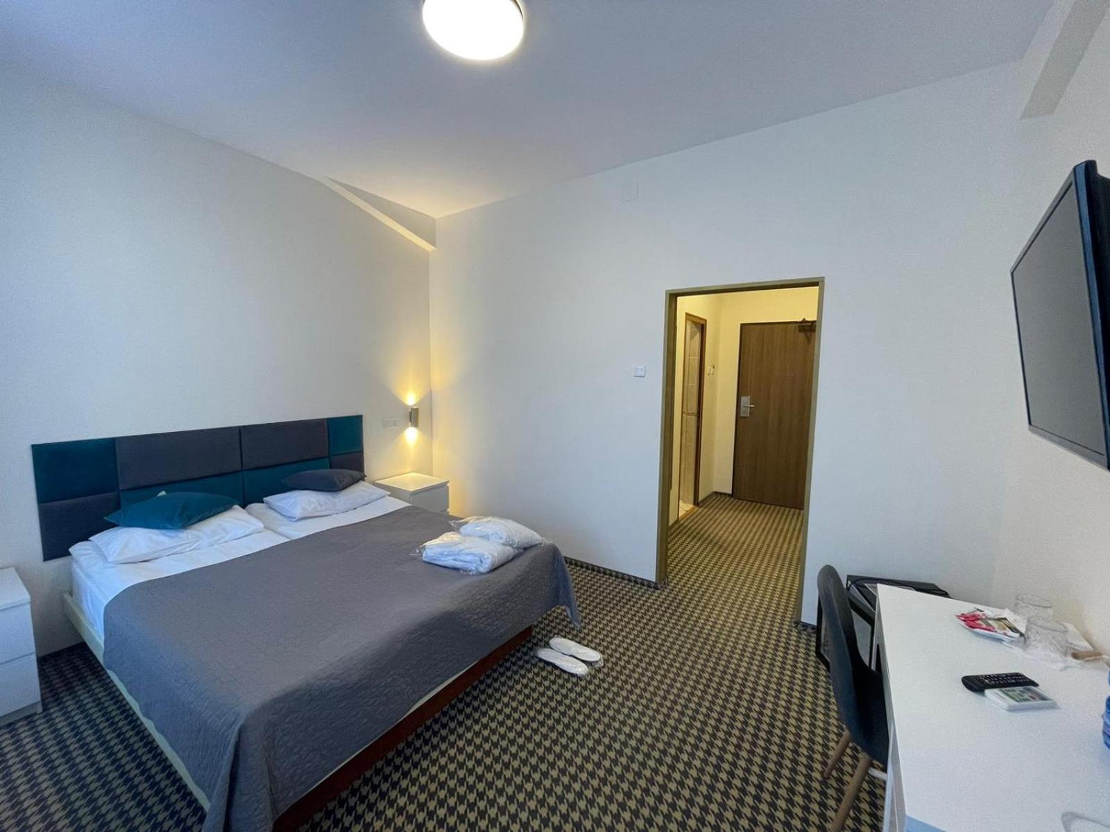 Hotel Astoria City Center Iasi Ngoại thất bức ảnh