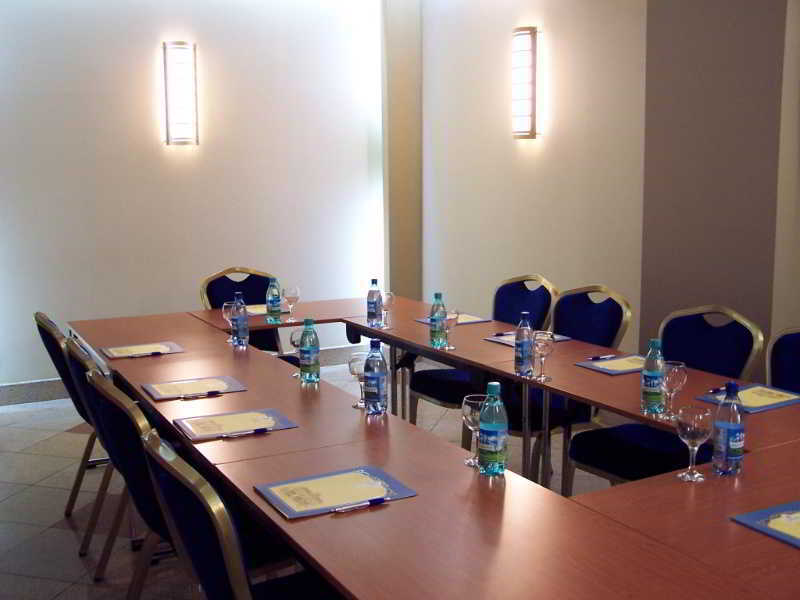 Hotel Astoria City Center Iasi Ngoại thất bức ảnh