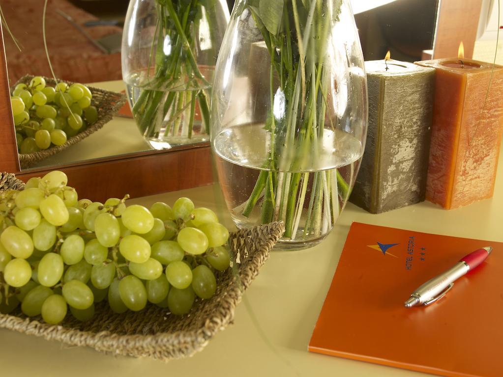 Hotel Astoria City Center Iasi Ngoại thất bức ảnh